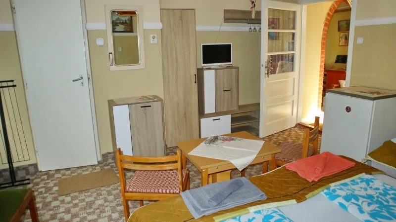 Jula Cazare | Hotel**** (K0339-9) Imaginea poate fi supusă drepturilor de autor. Se recomandă contactarea titularului drepturilor.