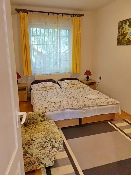  Cazare | Bungalow (K0906-8) Imaginea poate fi supusă drepturilor de autor. Se recomandă contactarea titularului drepturilor.