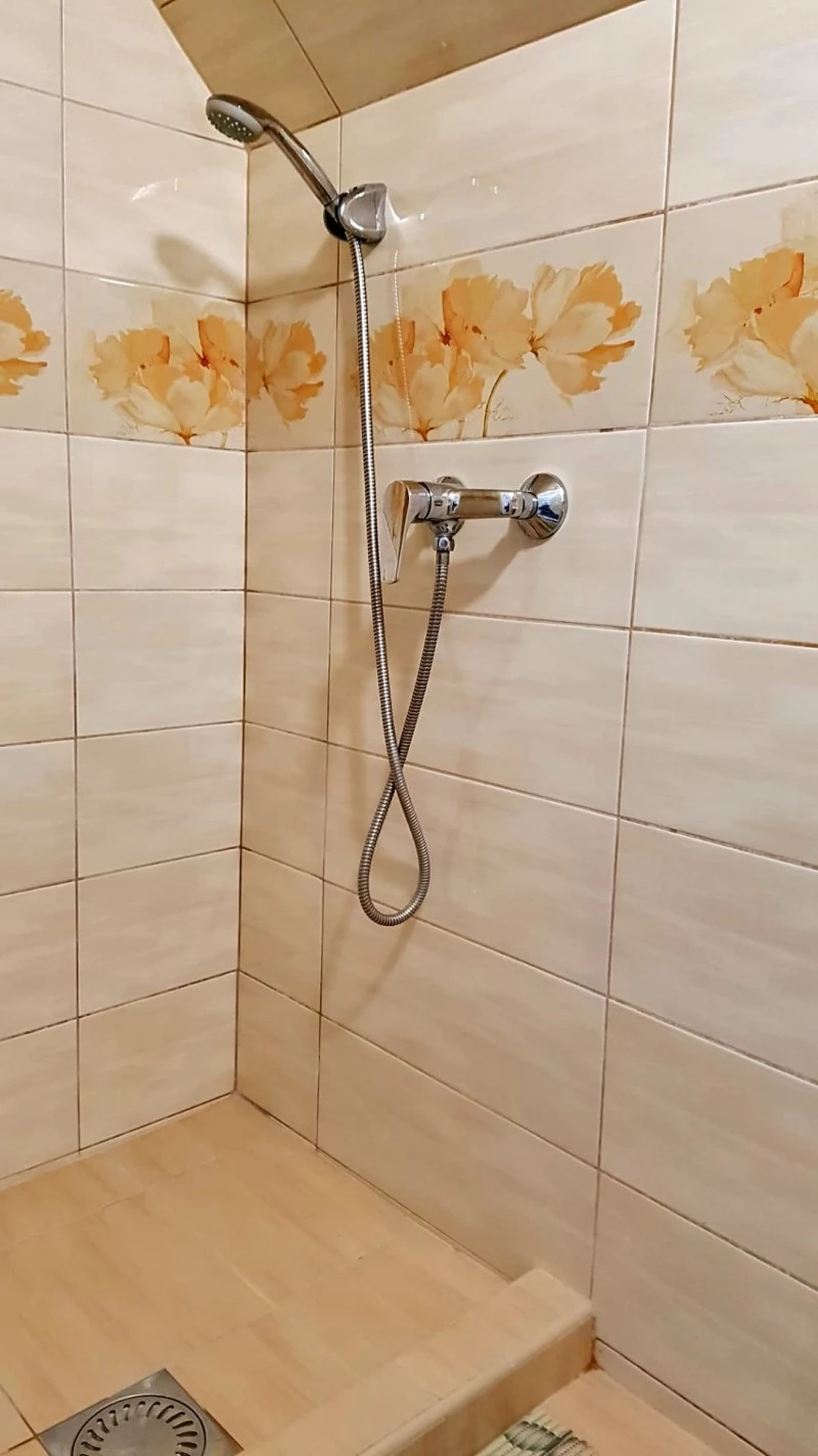  Cazare | Bungalow (K0906-22) Imaginea poate fi supusă drepturilor de autor. Se recomandă contactarea titularului drepturilor.