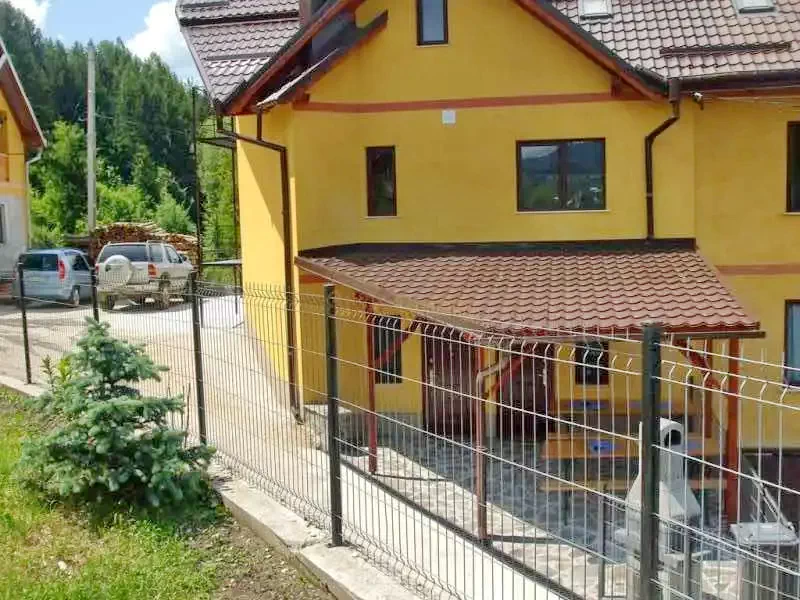 Borșa Cazare | Motel (K0058-23) Imaginea poate fi supusă drepturilor de autor. Se recomandă contactarea titularului drepturilor.