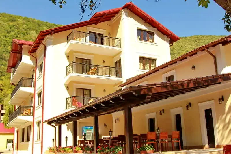 Băile Herculane Cazare | Motel (K0879-1) Imaginea poate fi supusă drepturilor de autor. Se recomandă contactarea titularului drepturilor.