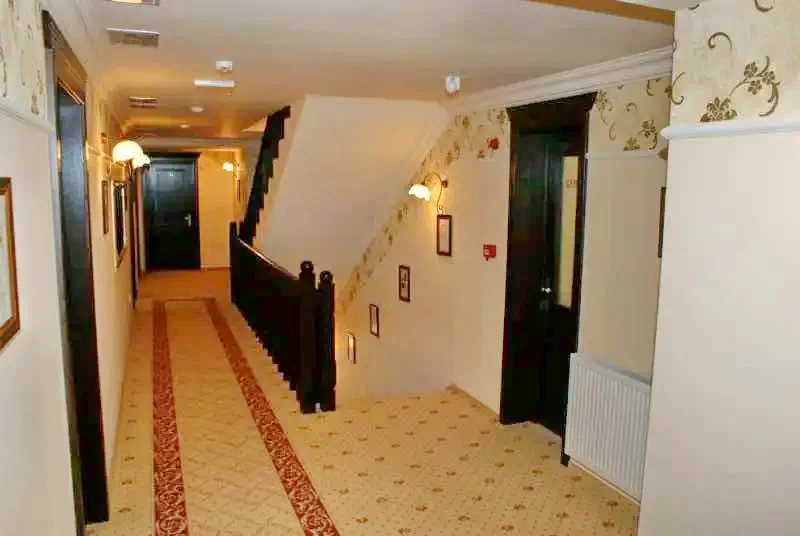 Băile Herculane Cazare | Motel (K0879-9) Imaginea poate fi supusă drepturilor de autor. Se recomandă contactarea titularului drepturilor.