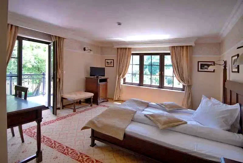 Herkulesfürdő Szállás | Motel (K0879-27) A kép szerzői jogvédelem alatt állhat. Javasolt a kapcsolatfelvétel a jog tulajdonossal.