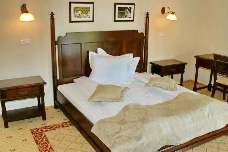 Băile Herculane Cazare | Motel (K0879-28) Imaginea poate fi supusă drepturilor de autor. Se recomandă contactarea titularului drepturilor.