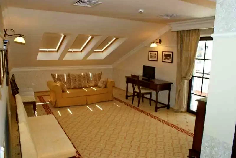 Băile Herculane Cazare | Motel (K0879-32) Imaginea poate fi supusă drepturilor de autor. Se recomandă contactarea titularului drepturilor.