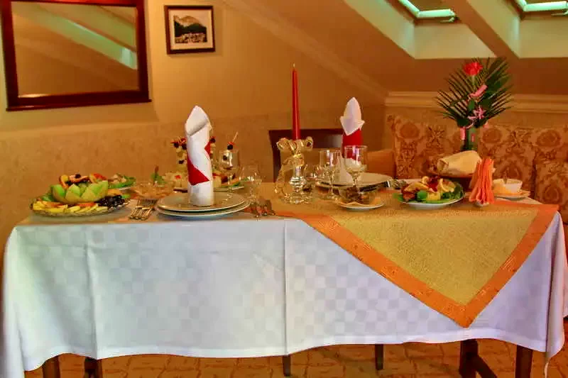 Băile Herculane Cazare | Motel (K0879-34) Imaginea poate fi supusă drepturilor de autor. Se recomandă contactarea titularului drepturilor.