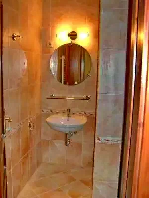 Hajdúszoboszló Szállás | Turisztikai panzió (K1071-8) A kép szerzői jogvédelem alatt állhat. Javasolt a kapcsolatfelvétel a jog tulajdonossal.