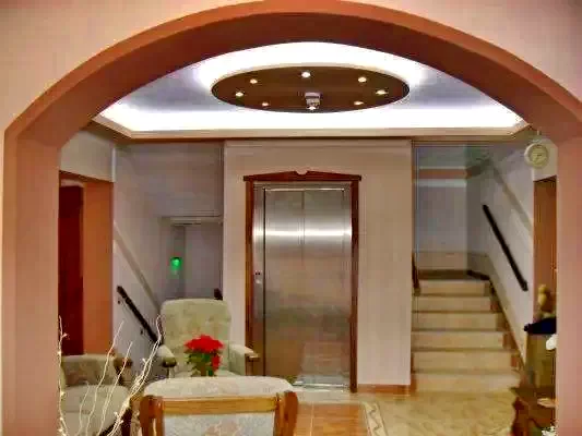 Hajdúszoboszló Szállás | Turisztikai panzió (K1071-12) A kép szerzői jogvédelem alatt állhat. Javasolt a kapcsolatfelvétel a jog tulajdonossal.