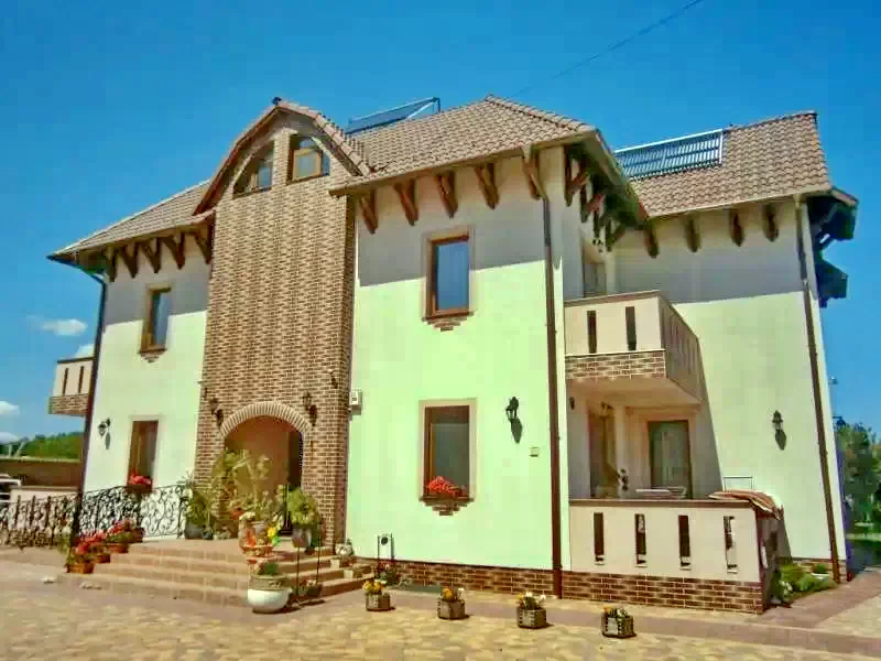  Cazare | Pensiune turistică (K1071-32) Imaginea poate fi supusă drepturilor de autor. Se recomandă contactarea titularului drepturilor.