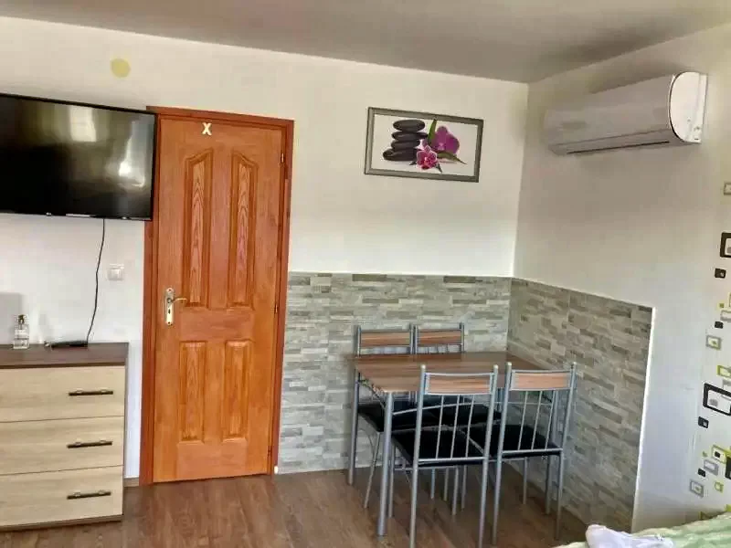 Mișcolț Cazare | Motel (K0512-5) Imaginea poate fi supusă drepturilor de autor. Se recomandă contactarea titularului drepturilor.