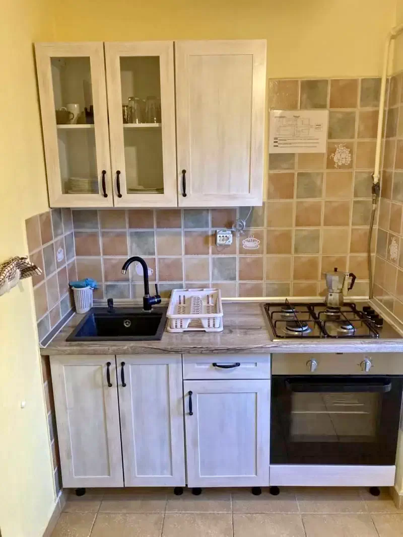 Mișcolț Cazare | Motel (K0512-7) Imaginea poate fi supusă drepturilor de autor. Se recomandă contactarea titularului drepturilor.