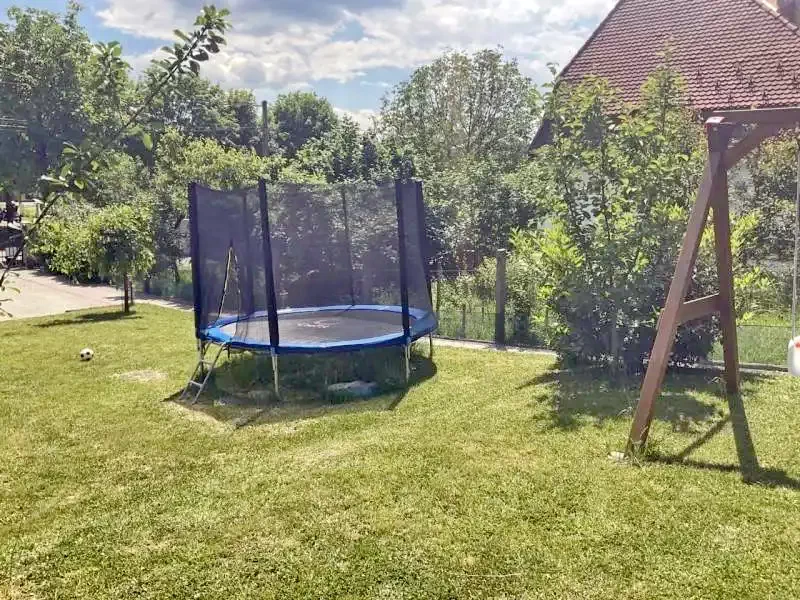 Mișcolț Cazare | Motel (K0512-50) Imaginea poate fi supusă drepturilor de autor. Se recomandă contactarea titularului drepturilor.