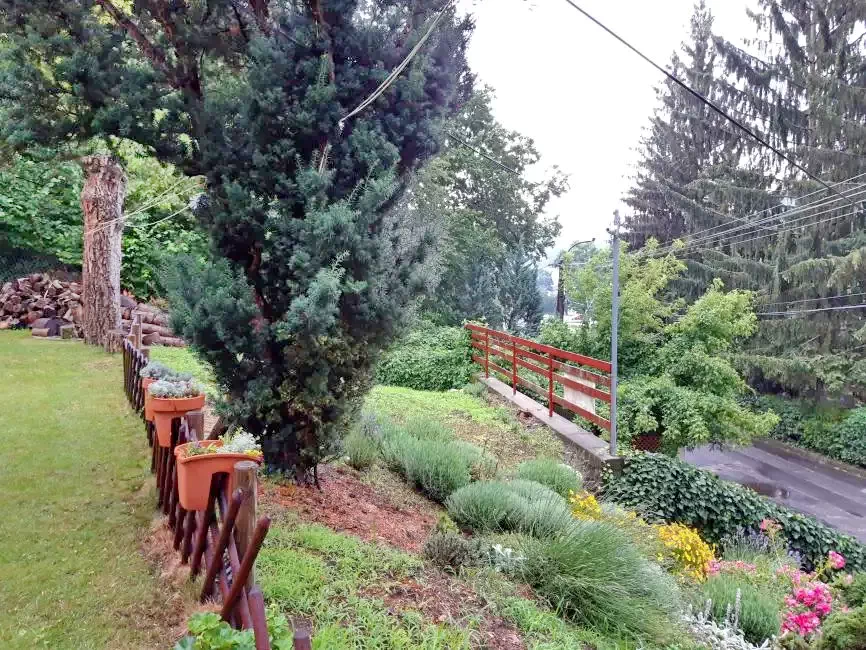 Mișcolț Cazare | Bungalow (K0666-10) Imaginea poate fi supusă drepturilor de autor. Se recomandă contactarea titularului drepturilor.