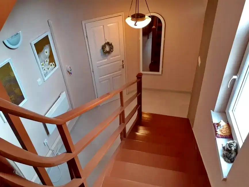 Mișcolț Cazare | Bungalow (K0666-13) Imaginea poate fi supusă drepturilor de autor. Se recomandă contactarea titularului drepturilor.