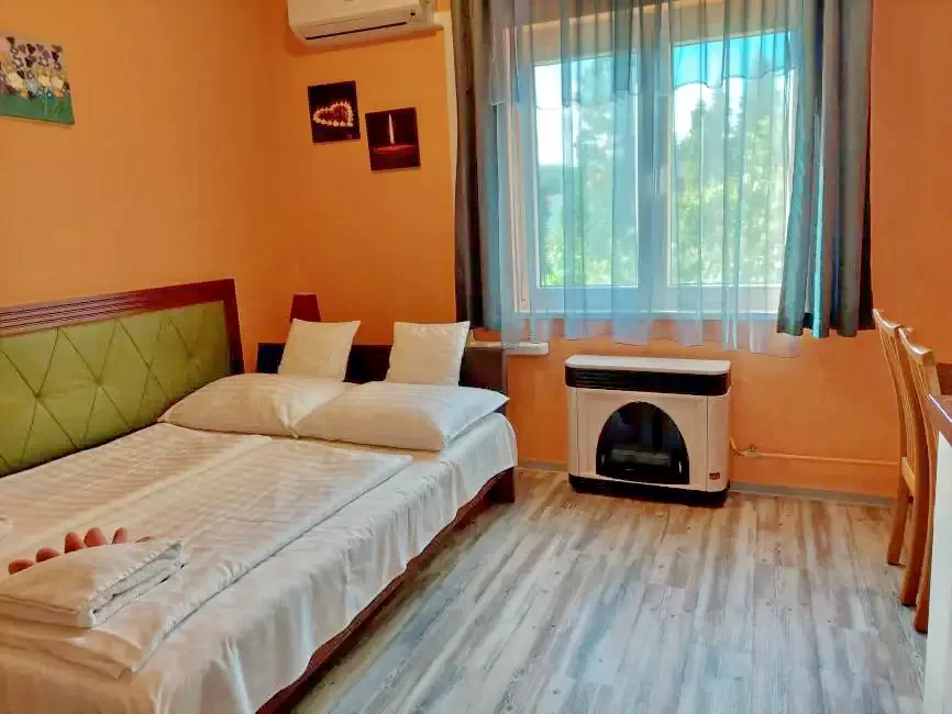 Miskolc Szállás | Bungalow (K0666-28) A kép szerzői jogvédelem alatt állhat. Javasolt a kapcsolatfelvétel a jog tulajdonossal.