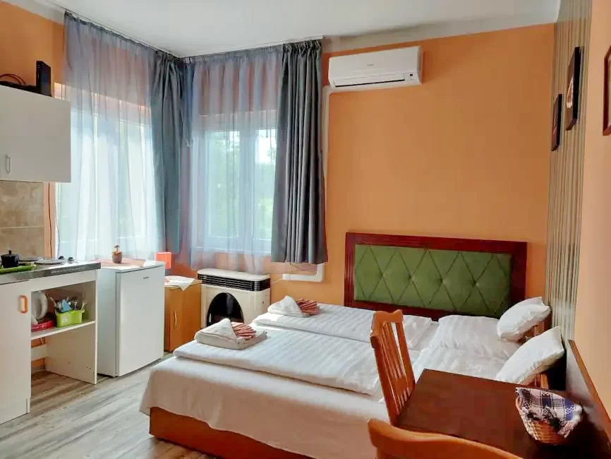 Miskolc Szállás | Bungalow (K0666-29) A kép szerzői jogvédelem alatt állhat. Javasolt a kapcsolatfelvétel a jog tulajdonossal.