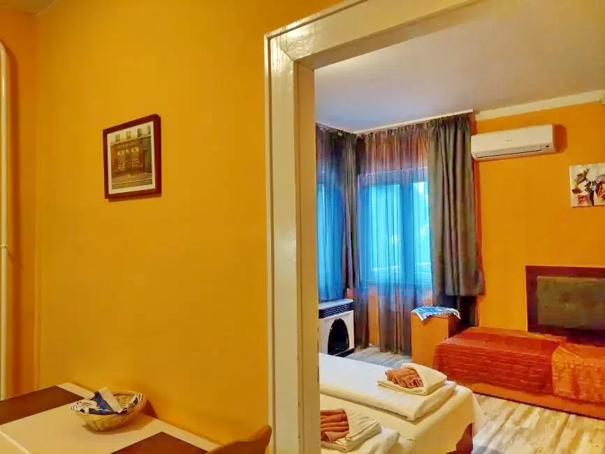 Mișcolț Cazare | Casă de apartamente (K0666-36) Imaginea poate fi supusă drepturilor de autor. Se recomandă contactarea titularului drepturilor.