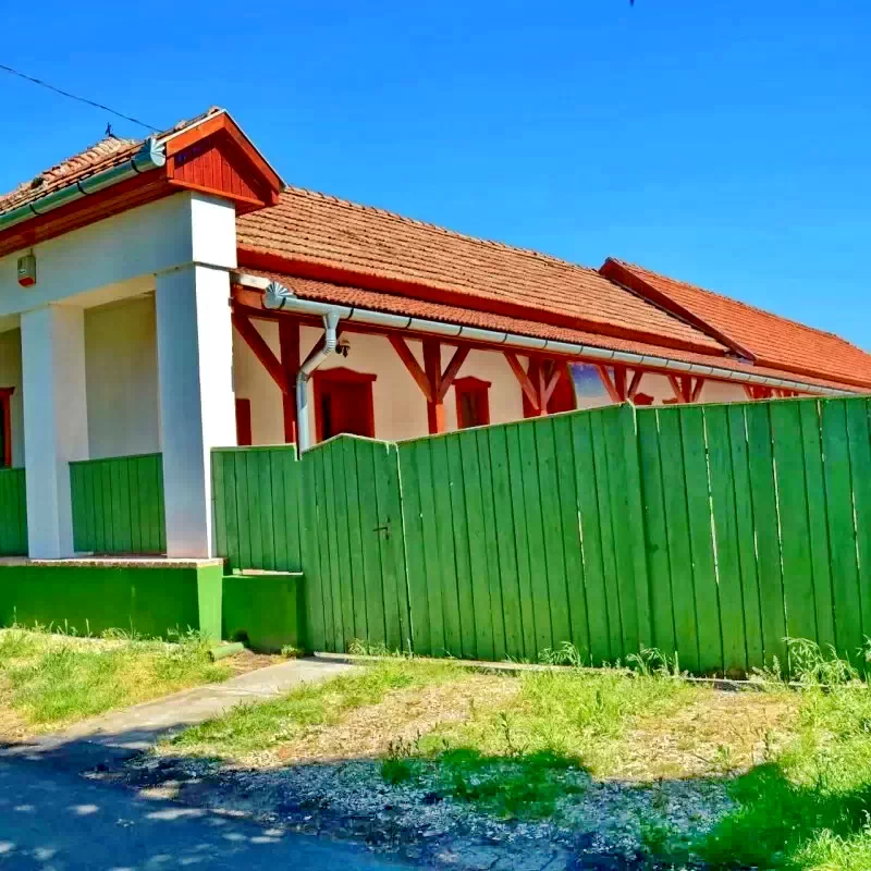 Sarud Szállás | Bungalow (K1053-6) A kép szerzői jogvédelem alatt állhat. Javasolt a kapcsolatfelvétel a jog tulajdonossal.