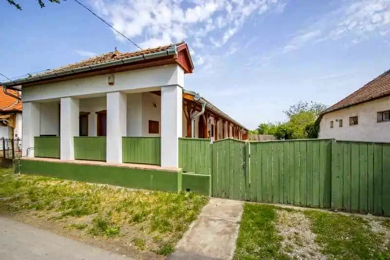  Cazare | Bungalow (K1053-9) Imaginea poate fi supusă drepturilor de autor. Se recomandă contactarea titularului drepturilor.