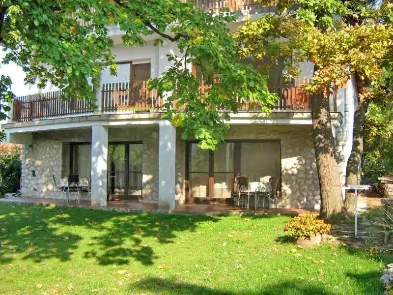 Mișcolț Cazare | Bungalow (K0859-6) Imaginea poate fi supusă drepturilor de autor. Se recomandă contactarea titularului drepturilor.