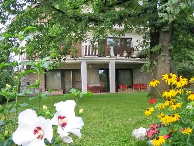 Miskolc Szállás | Apartmanház (K0859-25) A kép szerzői jogvédelem alatt állhat. Javasolt a kapcsolatfelvétel a jog tulajdonossal.