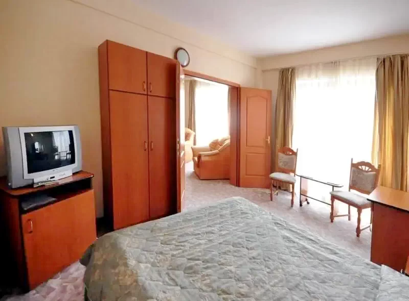 Târgu Mureș Cazare | Hotel*** (K1345-13) Imaginea poate fi supusă drepturilor de autor. Se recomandă contactarea titularului drepturilor.