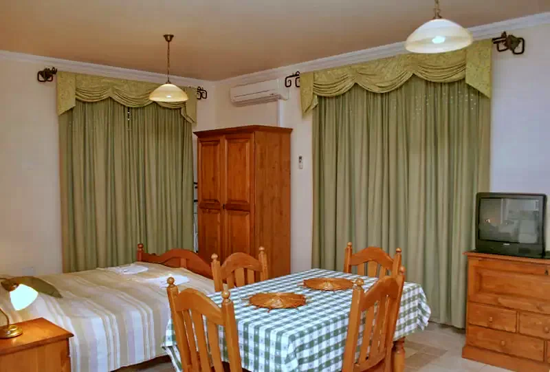 Hajdúszoboszló Szállás | Üdülőfalu (K0588-15) A kép szerzői jogvédelem alatt állhat. Javasolt a kapcsolatfelvétel a jog tulajdonossal.