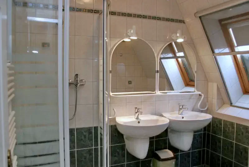 Hajdúszoboszló Szállás | Üdülőfalu (K0588-17) A kép szerzői jogvédelem alatt állhat. Javasolt a kapcsolatfelvétel a jog tulajdonossal.