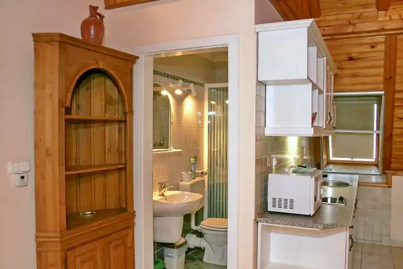  Cazare | Sat de vacanță (K0588-25) Imaginea poate fi supusă drepturilor de autor. Se recomandă contactarea titularului drepturilor.