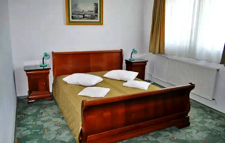 Turda Cazare | Hotel*** (K0816-14) Imaginea poate fi supusă drepturilor de autor. Se recomandă contactarea titularului drepturilor.