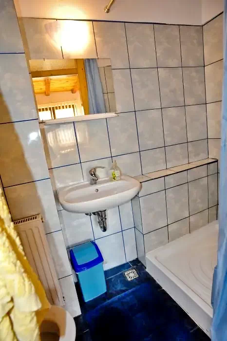 Szibiel Szállás | Motel (K0429-6) A kép szerzői jogvédelem alatt állhat. Javasolt a kapcsolatfelvétel a jog tulajdonossal.