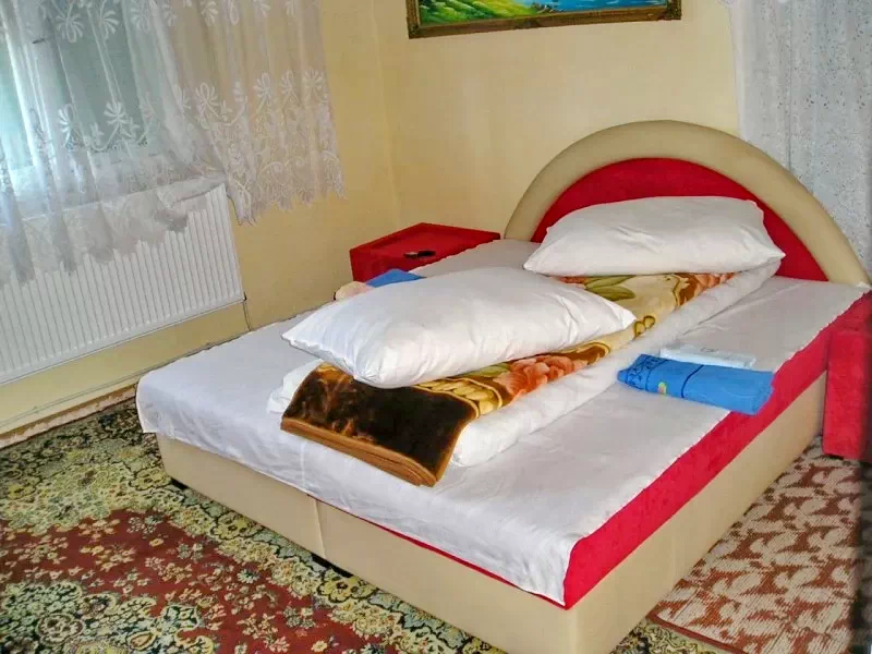 Alsóróna Szállás | Motel (K0749-5) A kép szerzői jogvédelem alatt állhat. Javasolt a kapcsolatfelvétel a jog tulajdonossal.