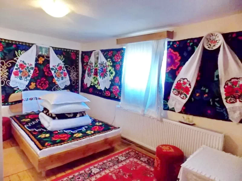Rona de Jos Cazare | Motel (K0749-14) Imaginea poate fi supusă drepturilor de autor. Se recomandă contactarea titularului drepturilor.