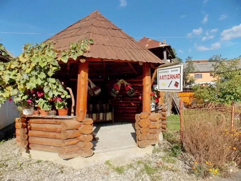 Rona de Jos Cazare | Motel (K0749-16) Imaginea poate fi supusă drepturilor de autor. Se recomandă contactarea titularului drepturilor.