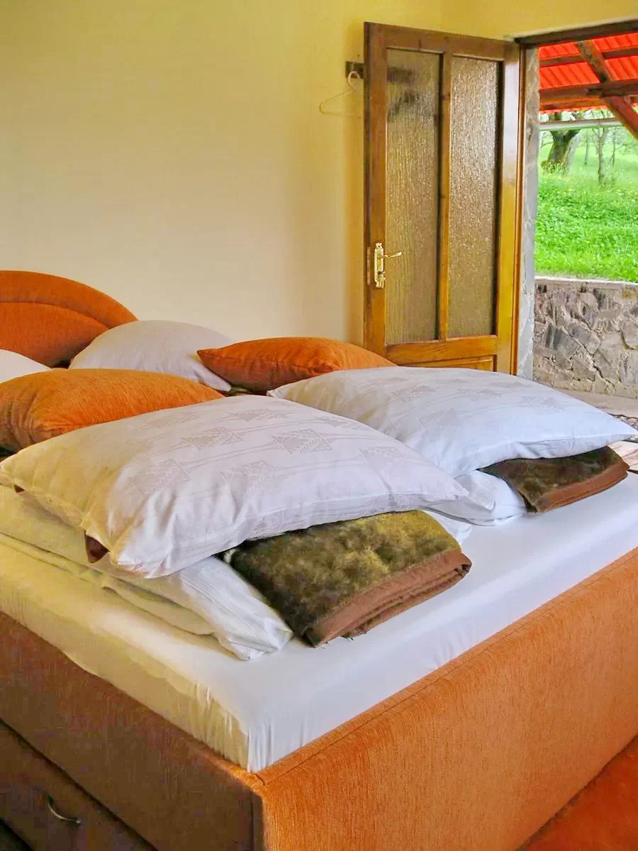 Alsóróna Szállás | Motel (K0749-23) A kép szerzői jogvédelem alatt állhat. Javasolt a kapcsolatfelvétel a jog tulajdonossal.