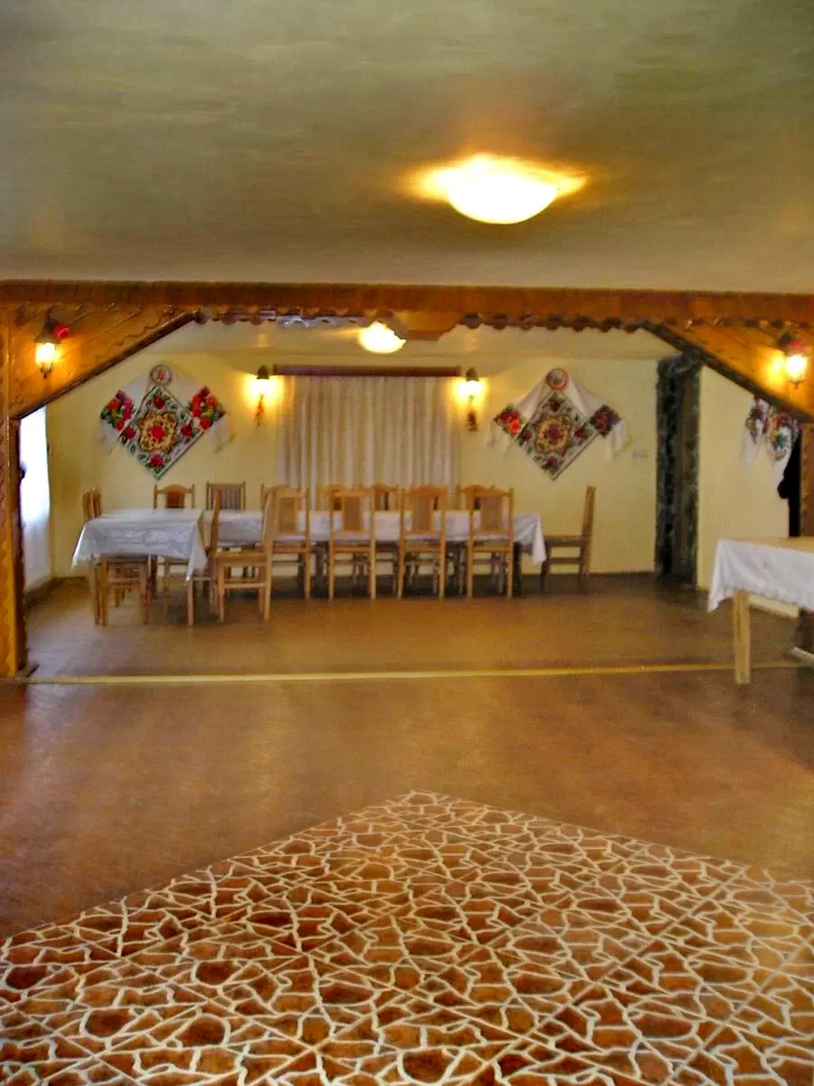 Alsóróna Szállás | Motel (K0749-26) A kép szerzői jogvédelem alatt állhat. Javasolt a kapcsolatfelvétel a jog tulajdonossal.