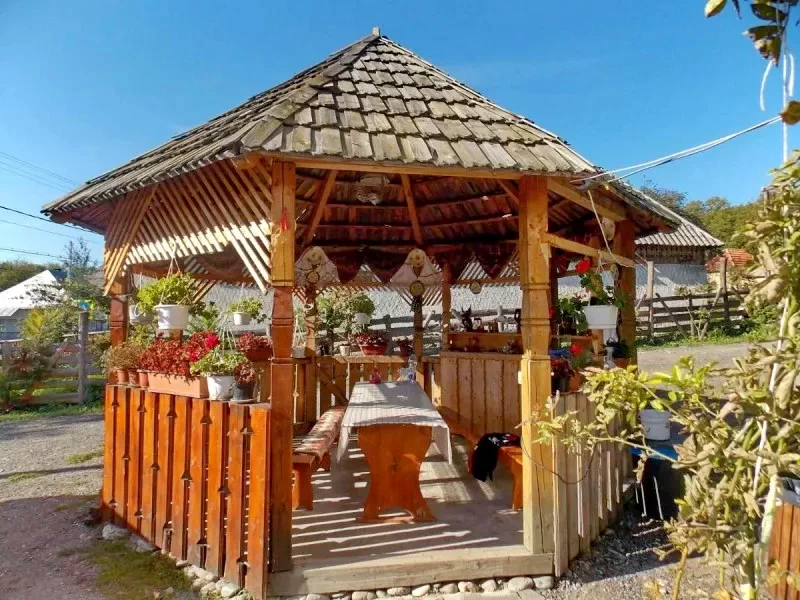 Rona de Jos Cazare | Motel (K0749-32) Imaginea poate fi supusă drepturilor de autor. Se recomandă contactarea titularului drepturilor.