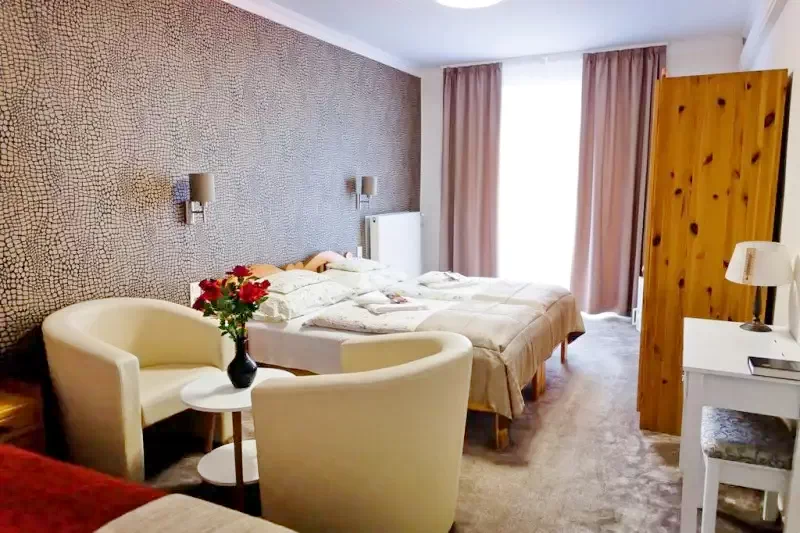 Mișcolț Cazare | Motel (K0746-2) Imaginea poate fi supusă drepturilor de autor. Se recomandă contactarea titularului drepturilor.