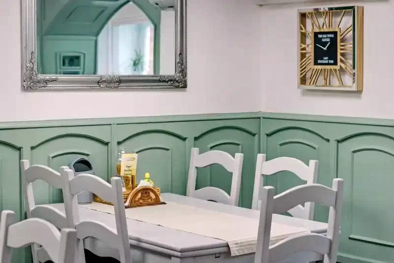 Mișcolț Cazare | Motel (K0746-10) Imaginea poate fi supusă drepturilor de autor. Se recomandă contactarea titularului drepturilor.