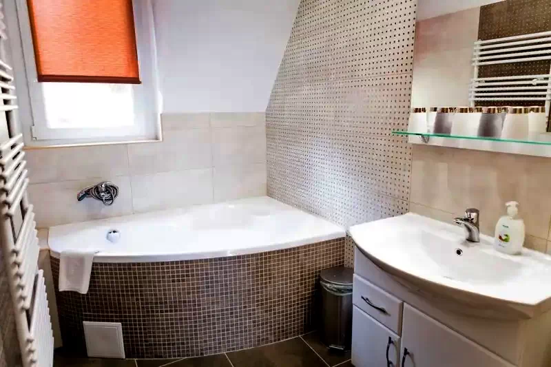 Mișcolț Cazare | Motel (K0746-23) Imaginea poate fi supusă drepturilor de autor. Se recomandă contactarea titularului drepturilor.