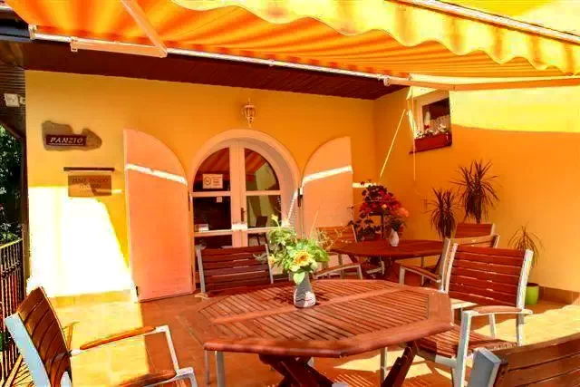 Mișcolț Cazare | Motel (K0746-31) Imaginea poate fi supusă drepturilor de autor. Se recomandă contactarea titularului drepturilor.