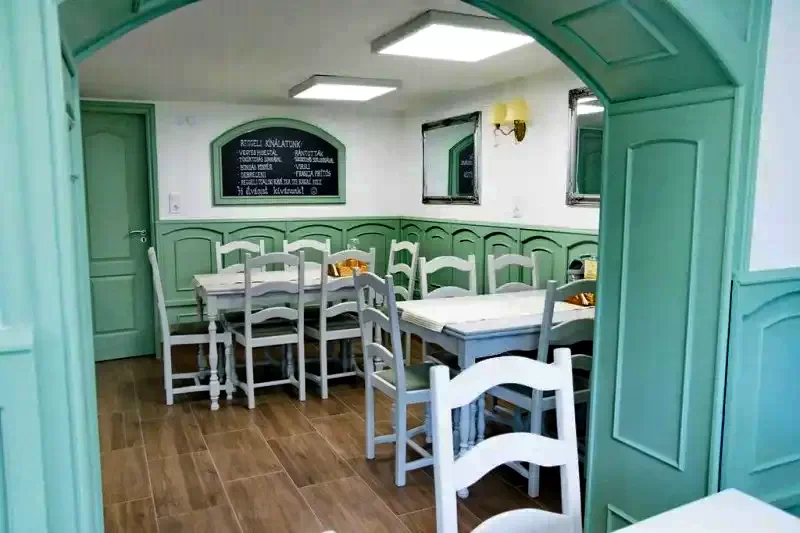 Mișcolț Cazare | Motel (K0746-33) Imaginea poate fi supusă drepturilor de autor. Se recomandă contactarea titularului drepturilor.