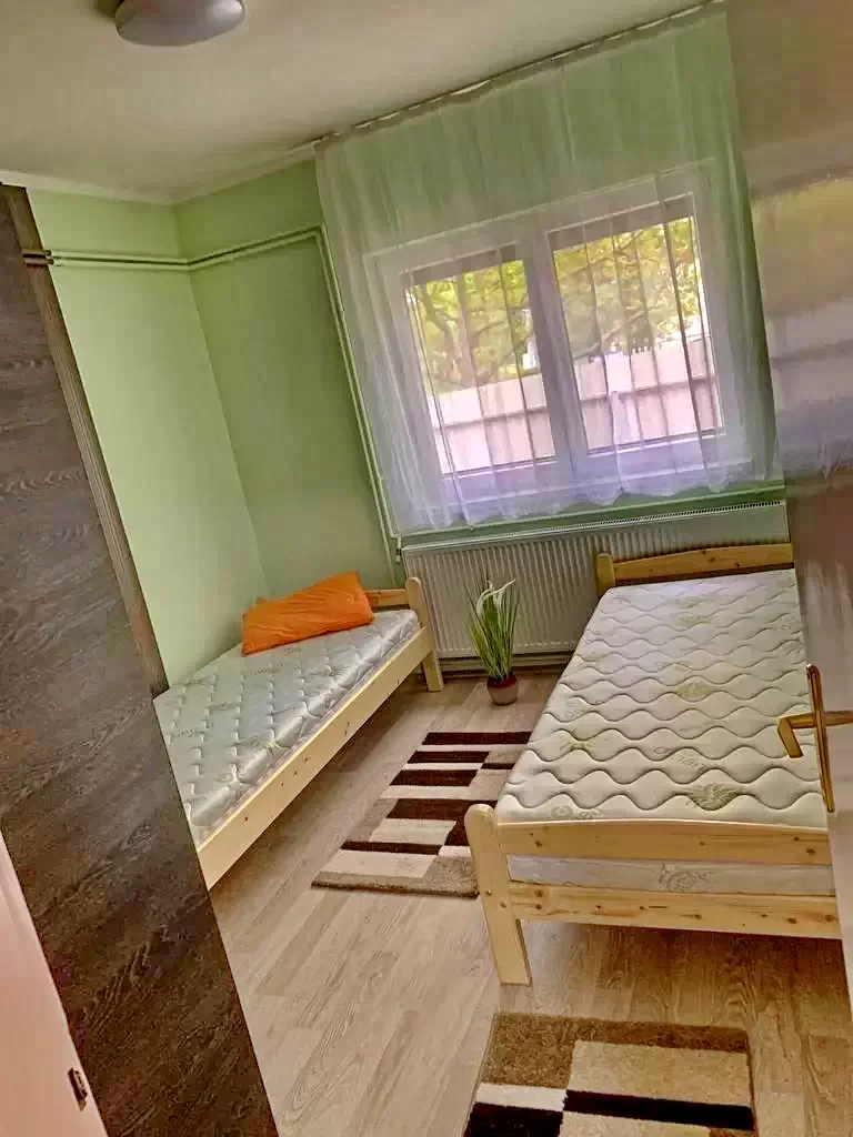 Hajdúszoboszló Szállás | Üdülőfalu (K0014-4) A kép szerzői jogvédelem alatt állhat. Javasolt a kapcsolatfelvétel a jog tulajdonossal.