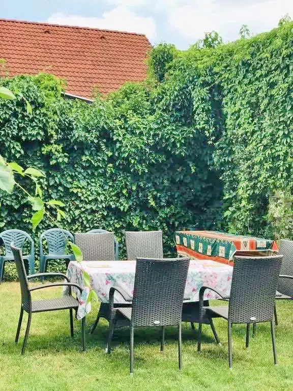 Hajdúszoboszló Szállás | Bungalow (K1029-3) A kép szerzői jogvédelem alatt állhat. Javasolt a kapcsolatfelvétel a jog tulajdonossal.