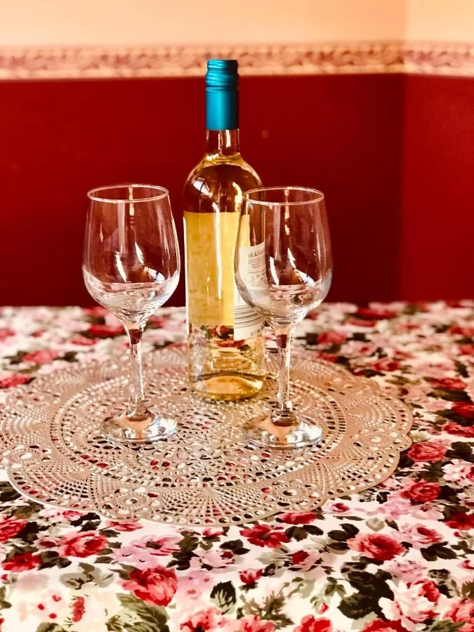  Cazare | Casă de apartamente (K1029-18) Imaginea poate fi supusă drepturilor de autor. Se recomandă contactarea titularului drepturilor.