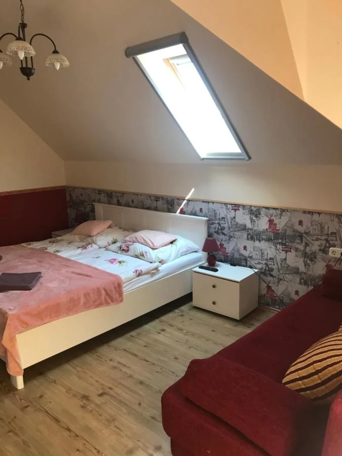 Hajdúszoboszló Szállás | Apartmanház (K1029-21) A kép szerzői jogvédelem alatt állhat. Javasolt a kapcsolatfelvétel a jog tulajdonossal.