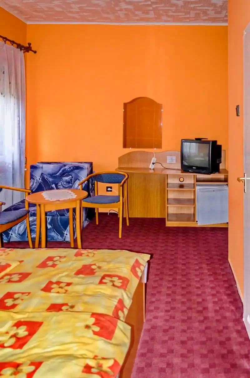 Mișcolț Cazare | Sat de vacanță (K0632-4) Imaginea poate fi supusă drepturilor de autor. Se recomandă contactarea titularului drepturilor.