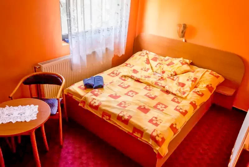 Mișcolț Cazare | Sat de vacanță (K0632-10) Imaginea poate fi supusă drepturilor de autor. Se recomandă contactarea titularului drepturilor.