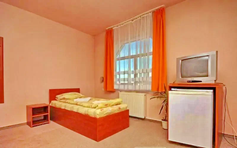 Gheorgheni Cazare | Motel (K0607-13) Imaginea poate fi supusă drepturilor de autor. Se recomandă contactarea titularului drepturilor.