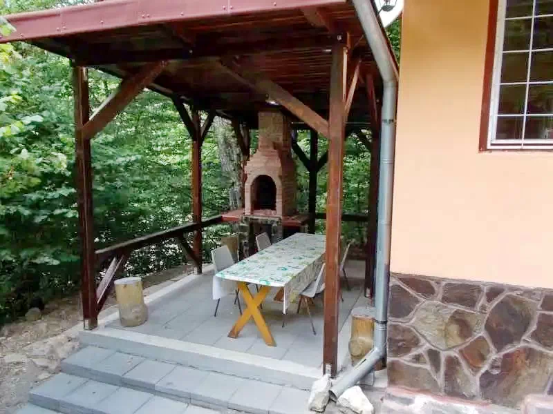 Băile Bálványos Cazare | Camping / Popas turistic (K0630-2) Imaginea poate fi supusă drepturilor de autor. Se recomandă contactarea titularului drepturilor.